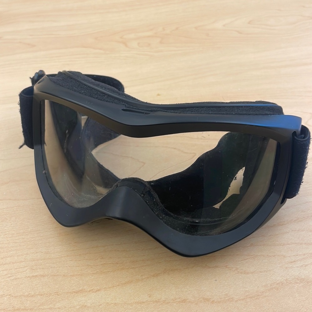 Sports eye wear